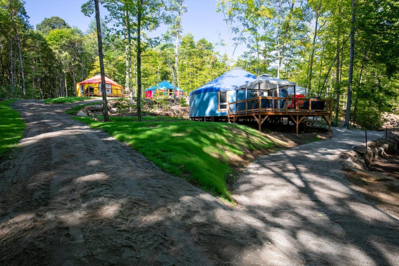 Yourtes Glamping Du Poisson Blanc Notre-Dame-du-Laus Luaran gambar